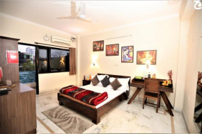 Отель Bhambri Expo House  Greater Noida
